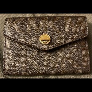 Michael Kors change purse